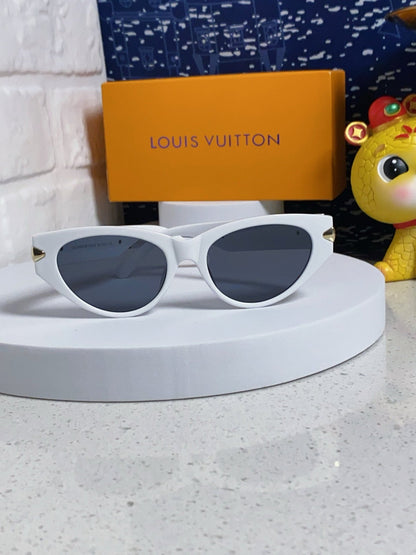 CAT EYE SUNGLASSES 576885 IN WHITE AND GOLD ACETATE