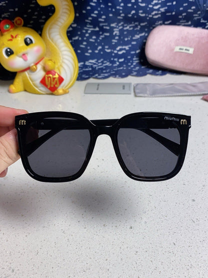 GLIMPSE SQUARE SUNGLASSES 554617 IN BLACK ACETATE BLACK LENS