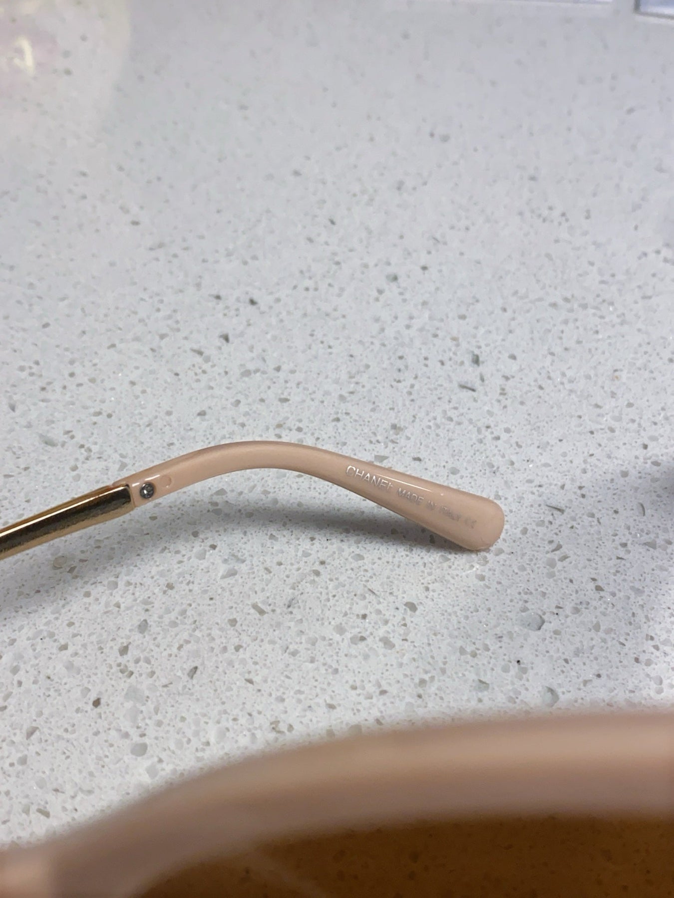 OVAL SUNGLASSES 640341 IN NUDE ACETATE METAL FRAME