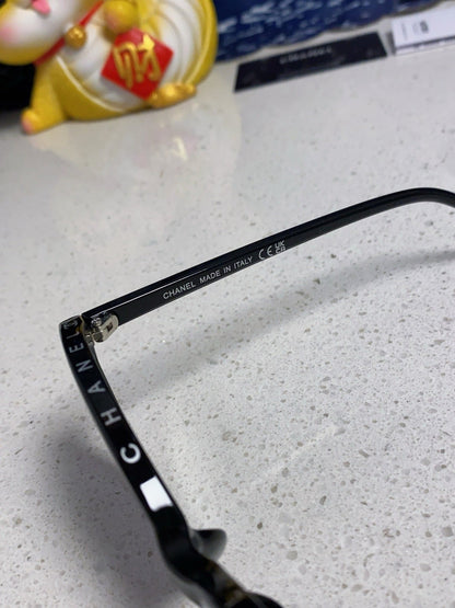 CAT EYE SUNGLASSES CH3393 IN BLACK ACETATE BLACK LENSES