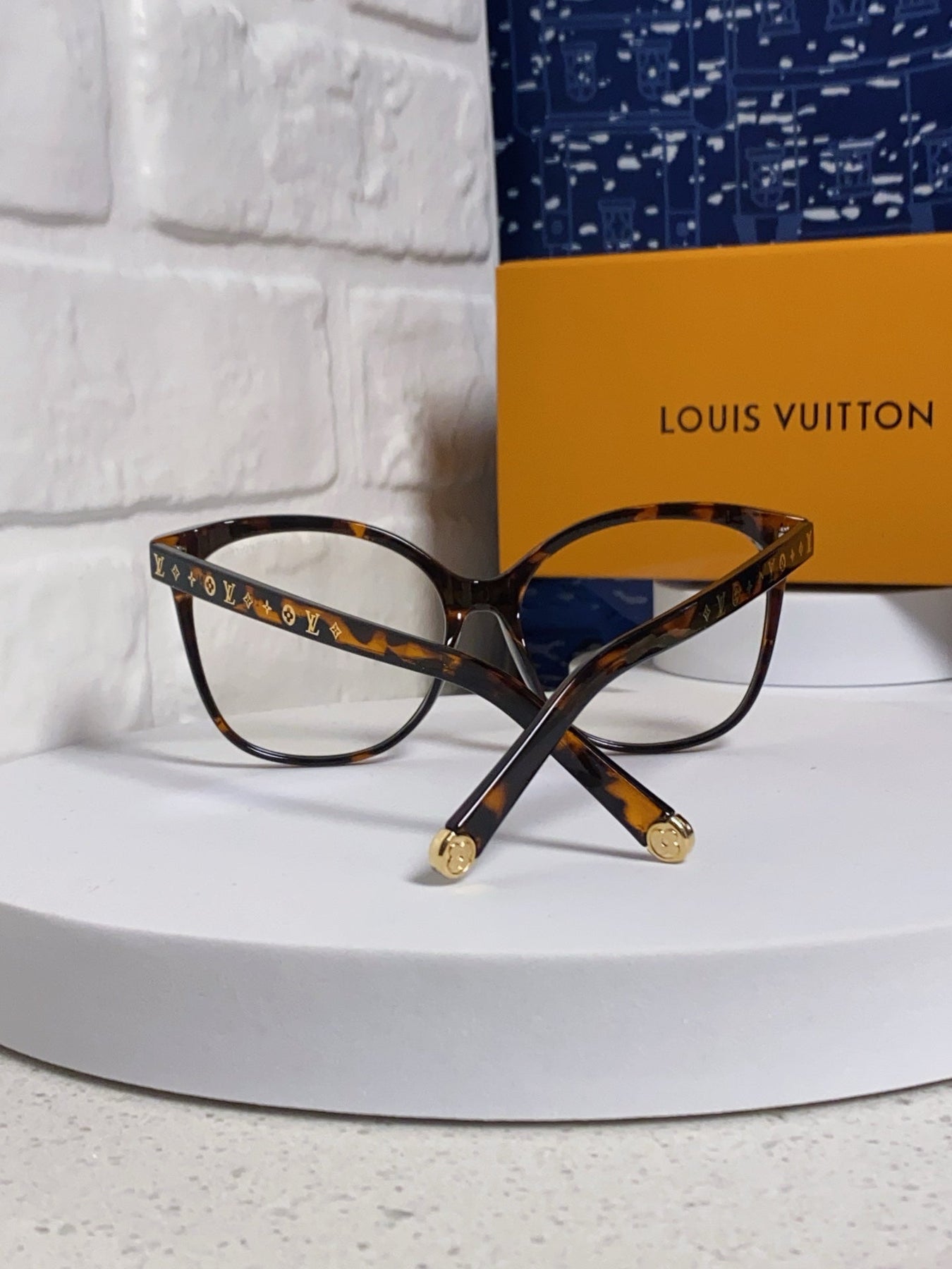 CAT EYE SUNGLASSES 573323 IN HAVANA ACETATE MONOGRAM LOGO