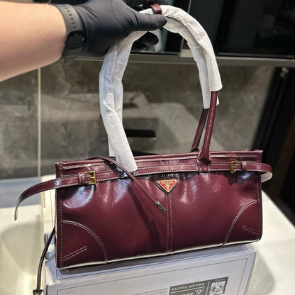 BONNIE SOFT LUX HANDBAG 32 IN BURGUNDY RED PATENT CALFSKIN