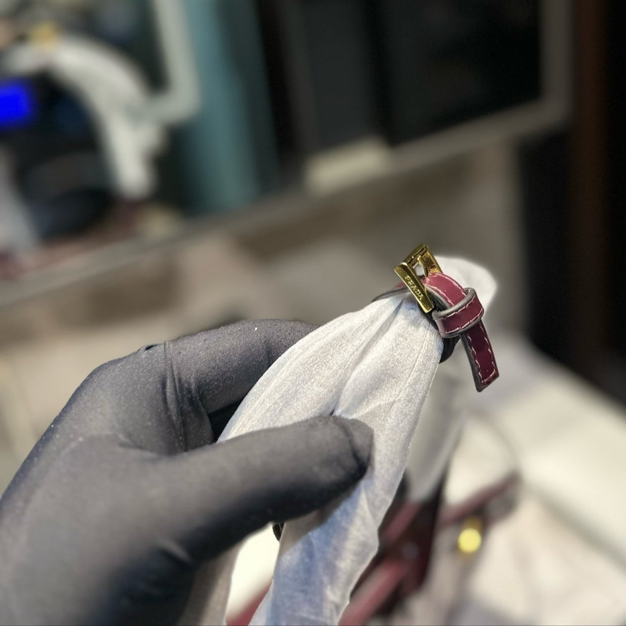 BONNIE SOFT LUX HANDBAG 32 IN BURGUNDY RED PATENT CALFSKIN