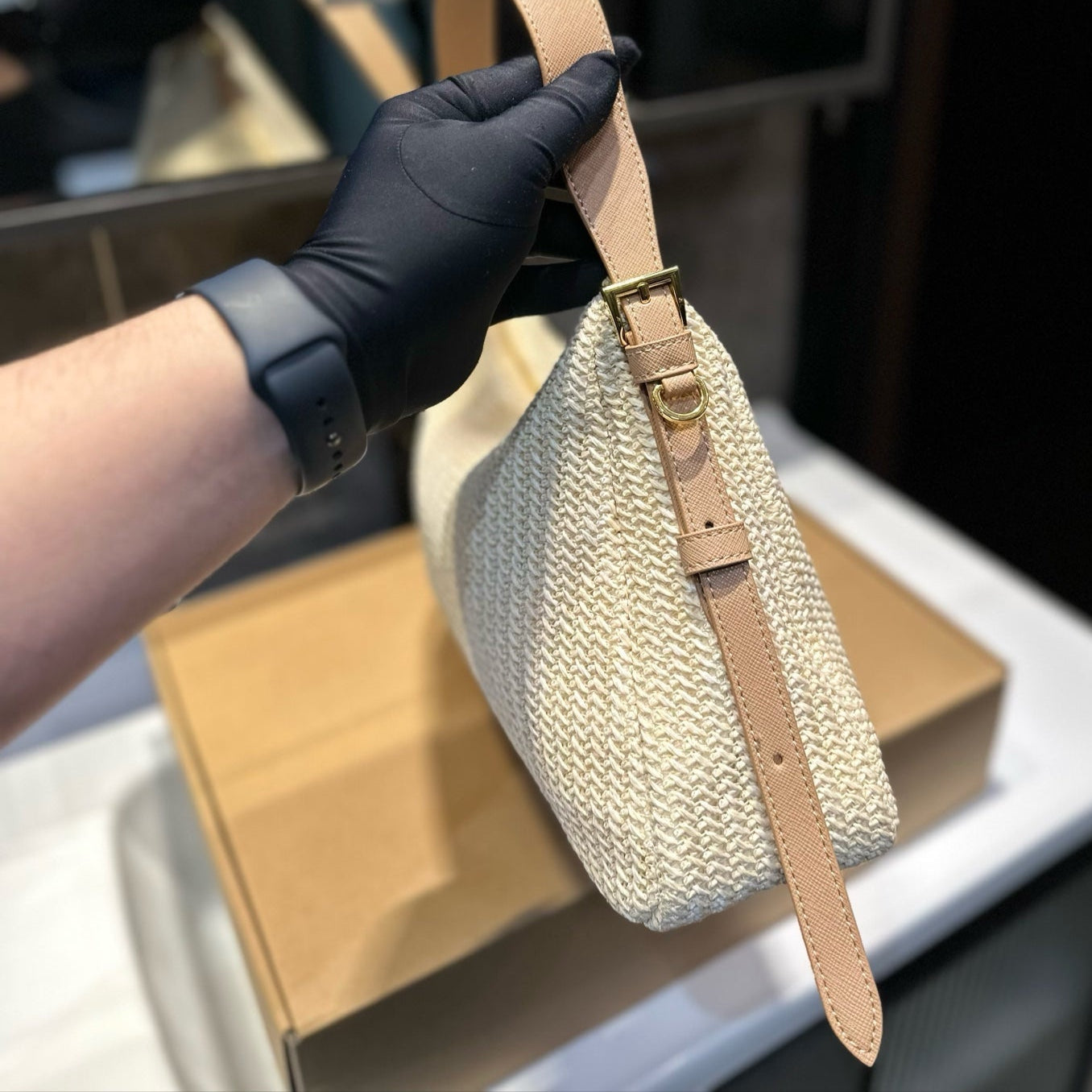 CROCHET SHOULDER BAG 38 IN BEIGE WOVEN RAFFIA