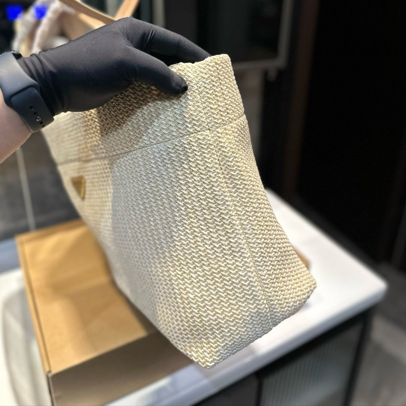 CROCHET TOTE BAG 38 IN BEIGE WOVEN RAFFIA BROWN CALFSKIN STRAP