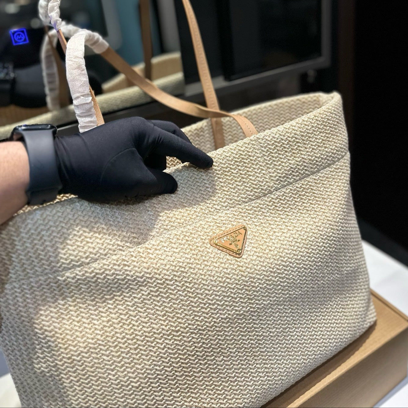 CROCHET TOTE BAG 38 IN BEIGE WOVEN RAFFIA BROWN CALFSKIN STRAP