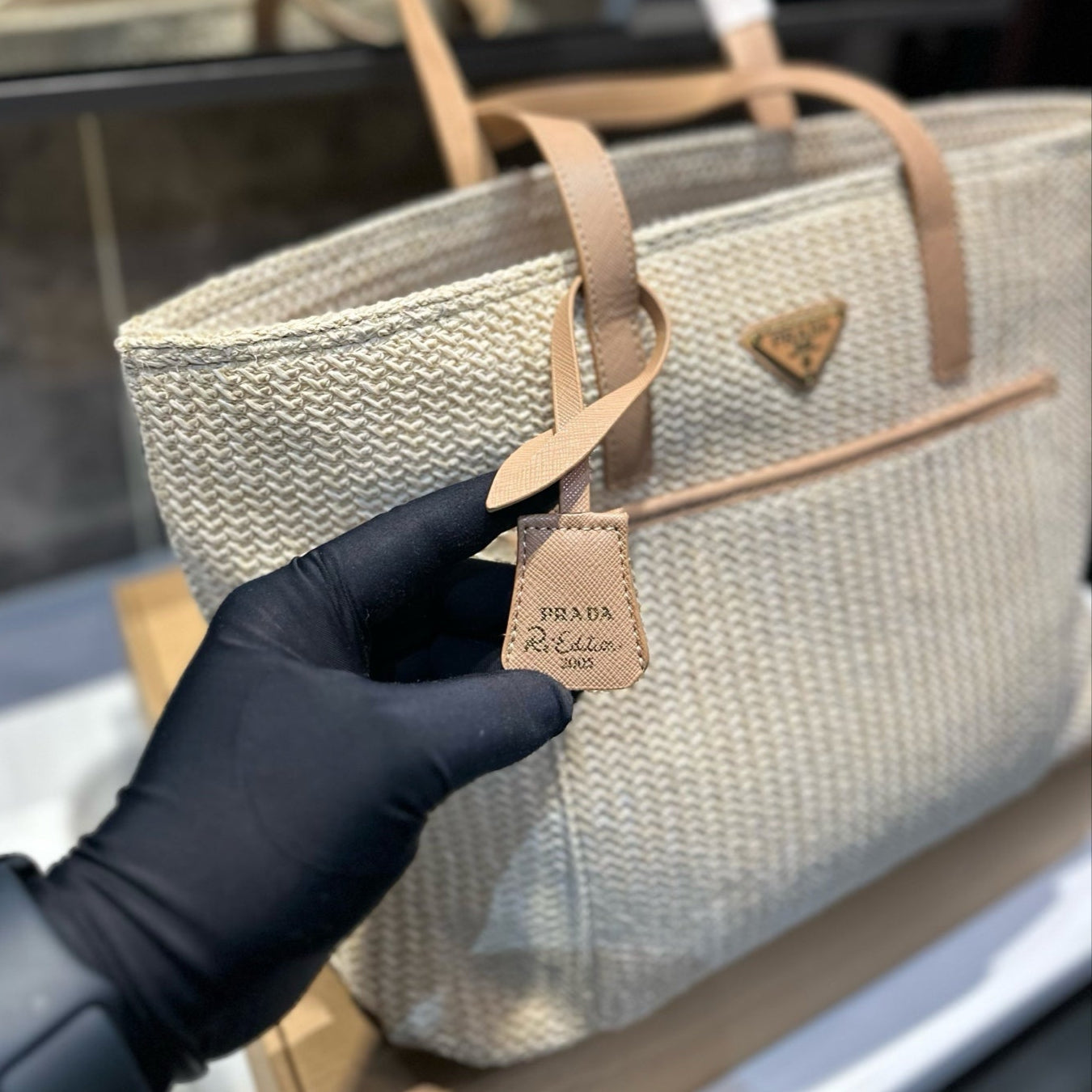 CROCHET TOTE BAG 38 IN BEIGE WOVEN RAFFIA CALFSKIN STRAP