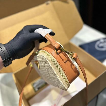 CROCHET SHOULDER BAG 18 IN BEIGE WOVEN RAFFIA CALFSKIN STRAP