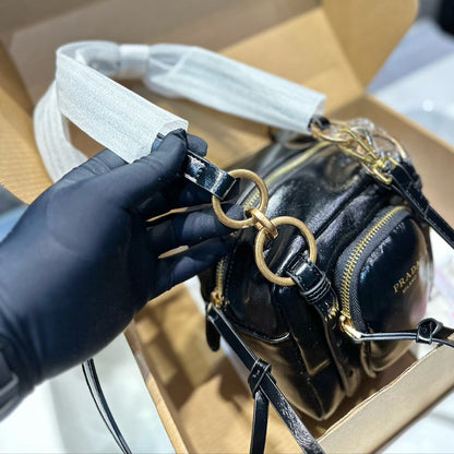 DANGLE TOP HANDLE MINI BAG 15 IN BLACK PATENT CALFSKIN