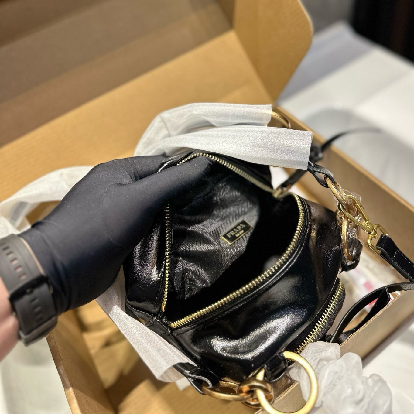 DANGLE TOP HANDLE MINI BAG 15 IN BLACK PATENT CALFSKIN