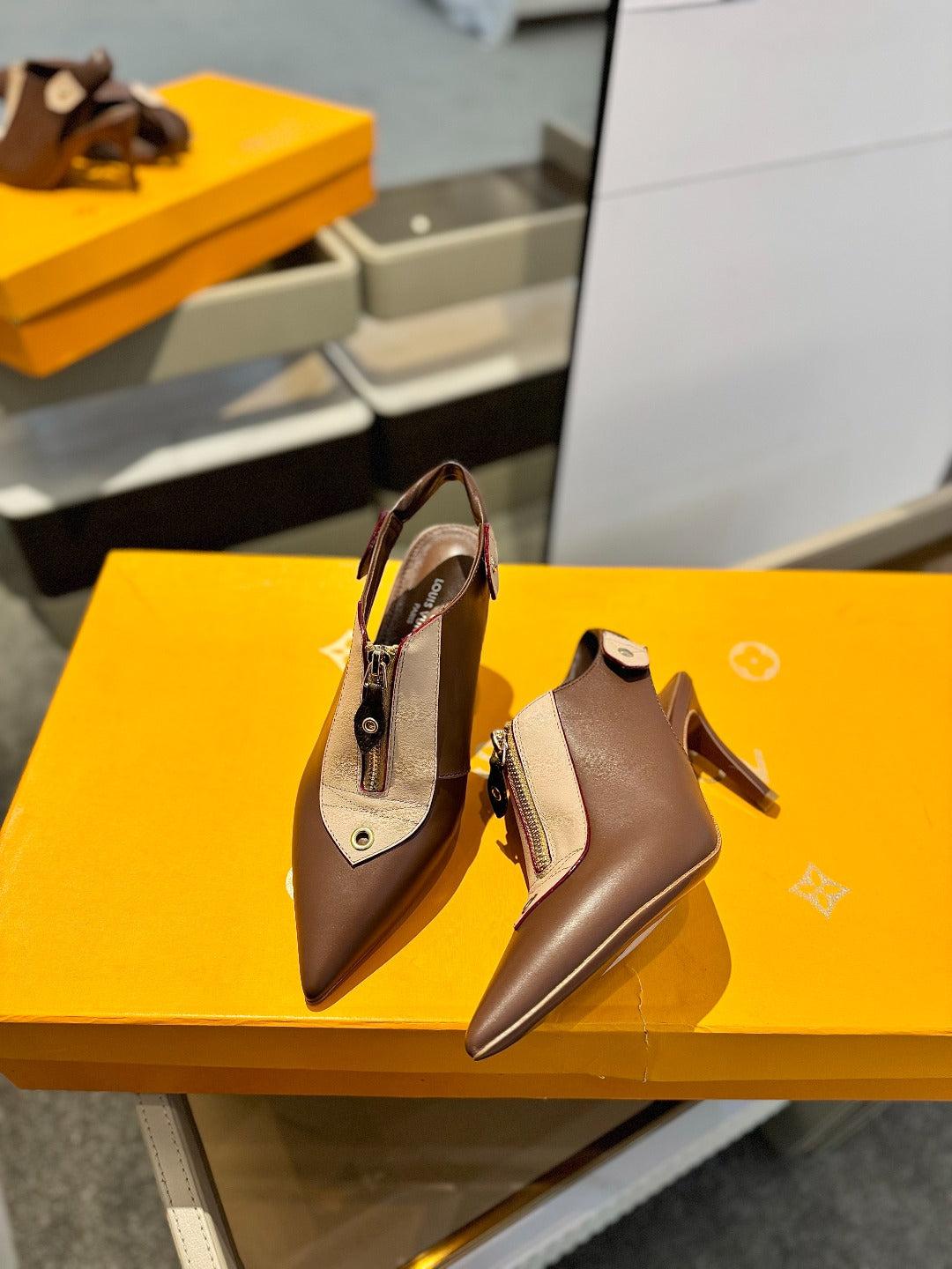 ALLURE HIGH 8 CM SLINGBACK IN CHOCOLATE MIX SAND BROWN CALFSKIN