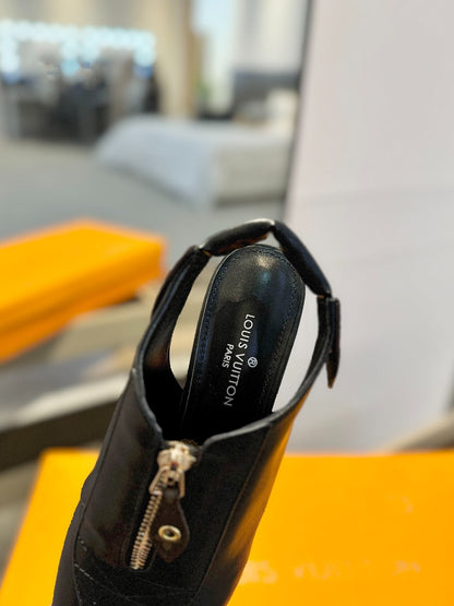 ALLURE HIGH 4.5 CM SLINGBACK IN BLACK MONOGRAM CALFSKIN