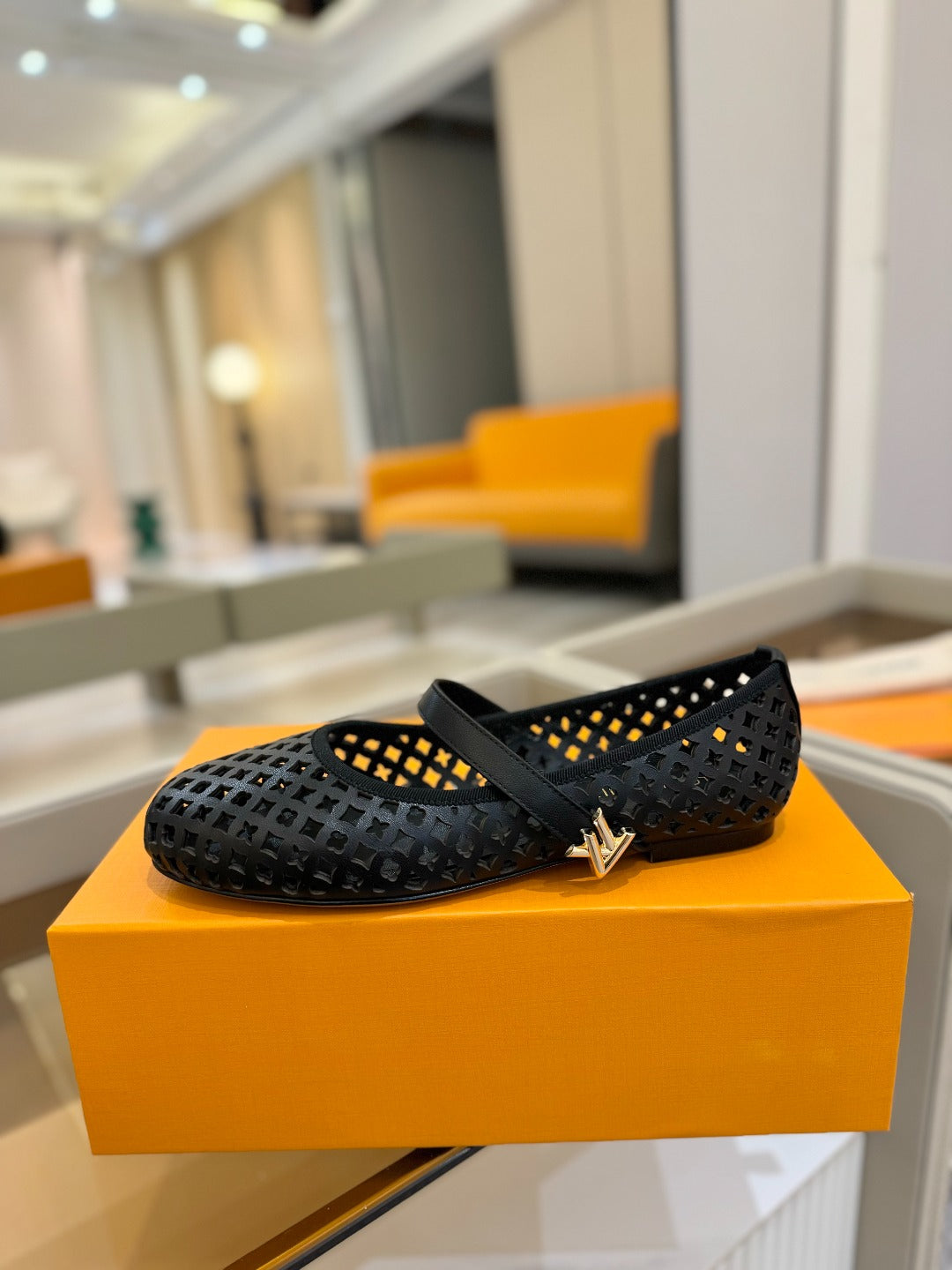 ROMY FLAT BALLERINA IN BLACK MESH CALFSKIN