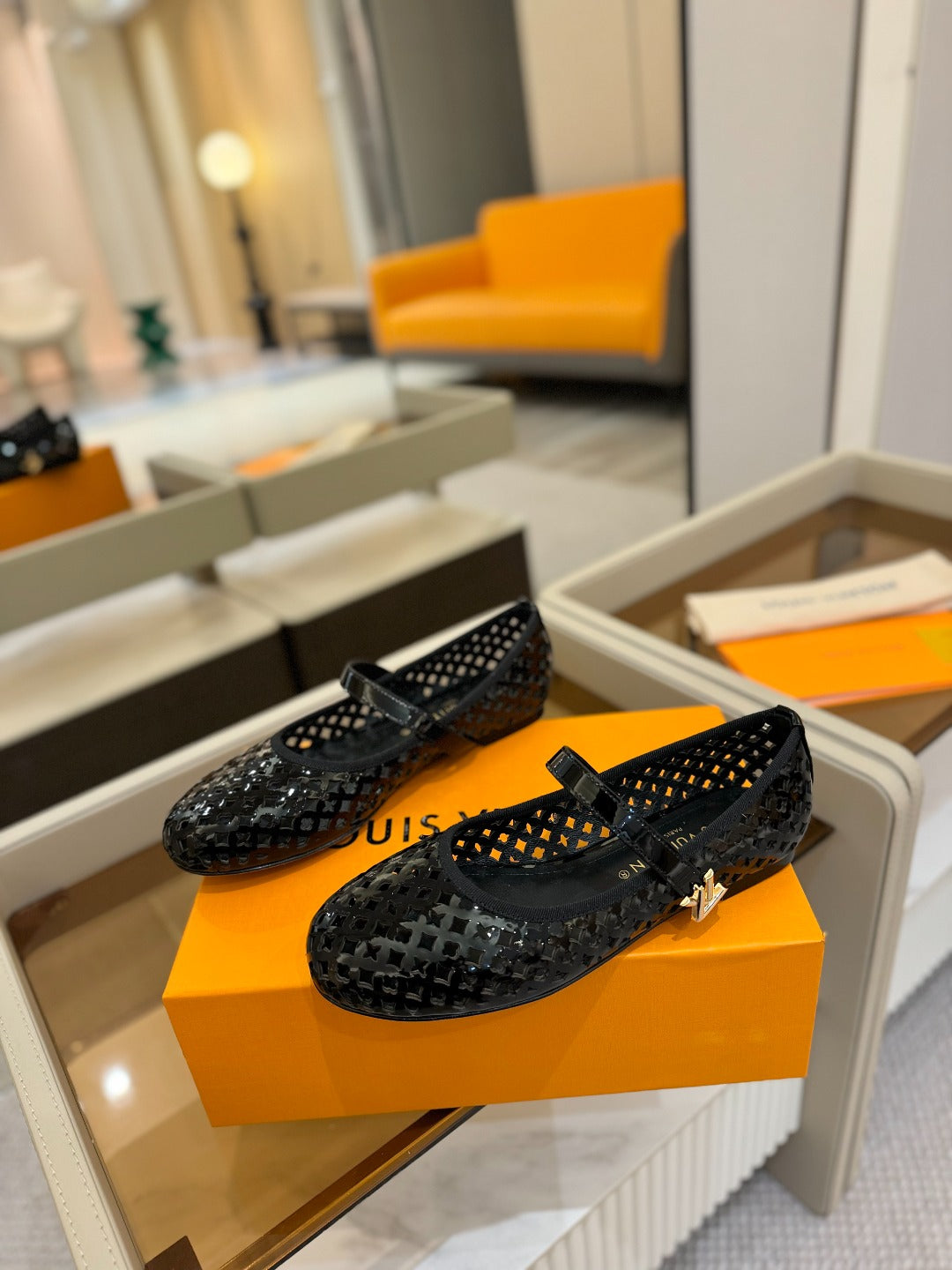 ROMY FLAT BALLERINA IN BLACK MESH PATENT CALFSKIN