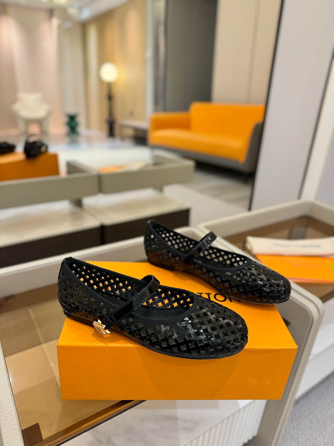 ROMY FLAT BALLERINA IN BLACK MESH PATENT CALFSKIN