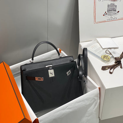 KELLY 32CM IN NOIR EPSOM CALFSKIN PALLADIUM HARDWARE