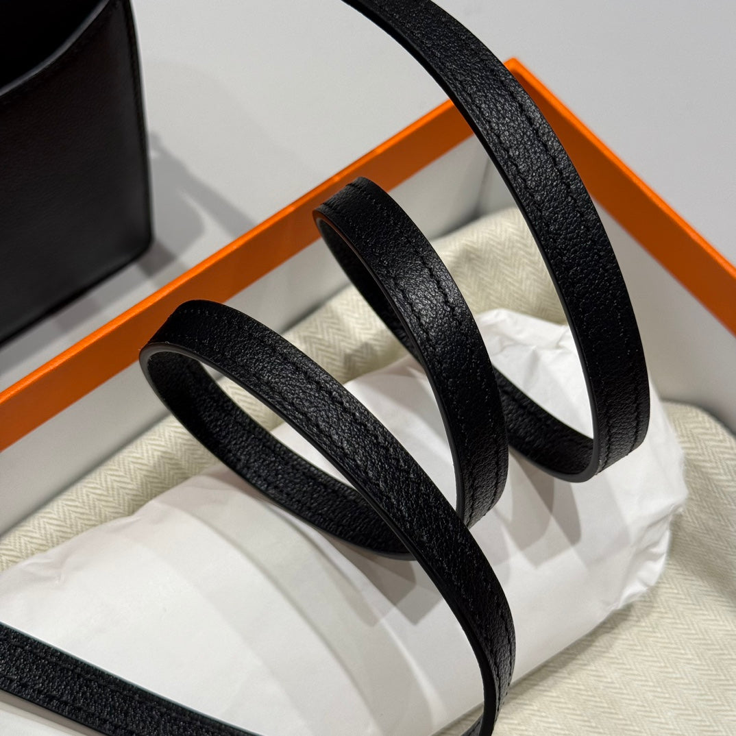 HM ROULIS 18 MINI BAG IN BLACK CALFSKIN SILVER-TONE HARDWARE