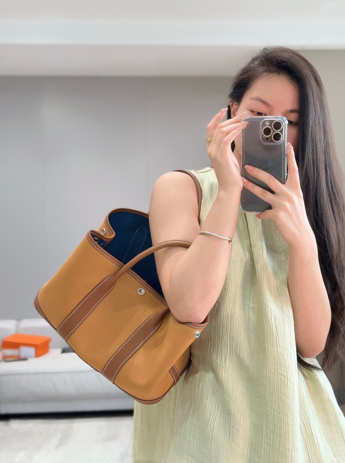 GARDEN PARTY 30CM IN DUNE MAGNOLIA TOILETS COTTON CANVAS AND BROWN CALFSKIN