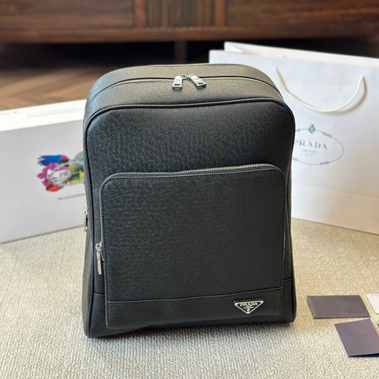 FRONT ZIP POCKET BACKPACK 38 IN BLACK GRAINED CALFSKIN