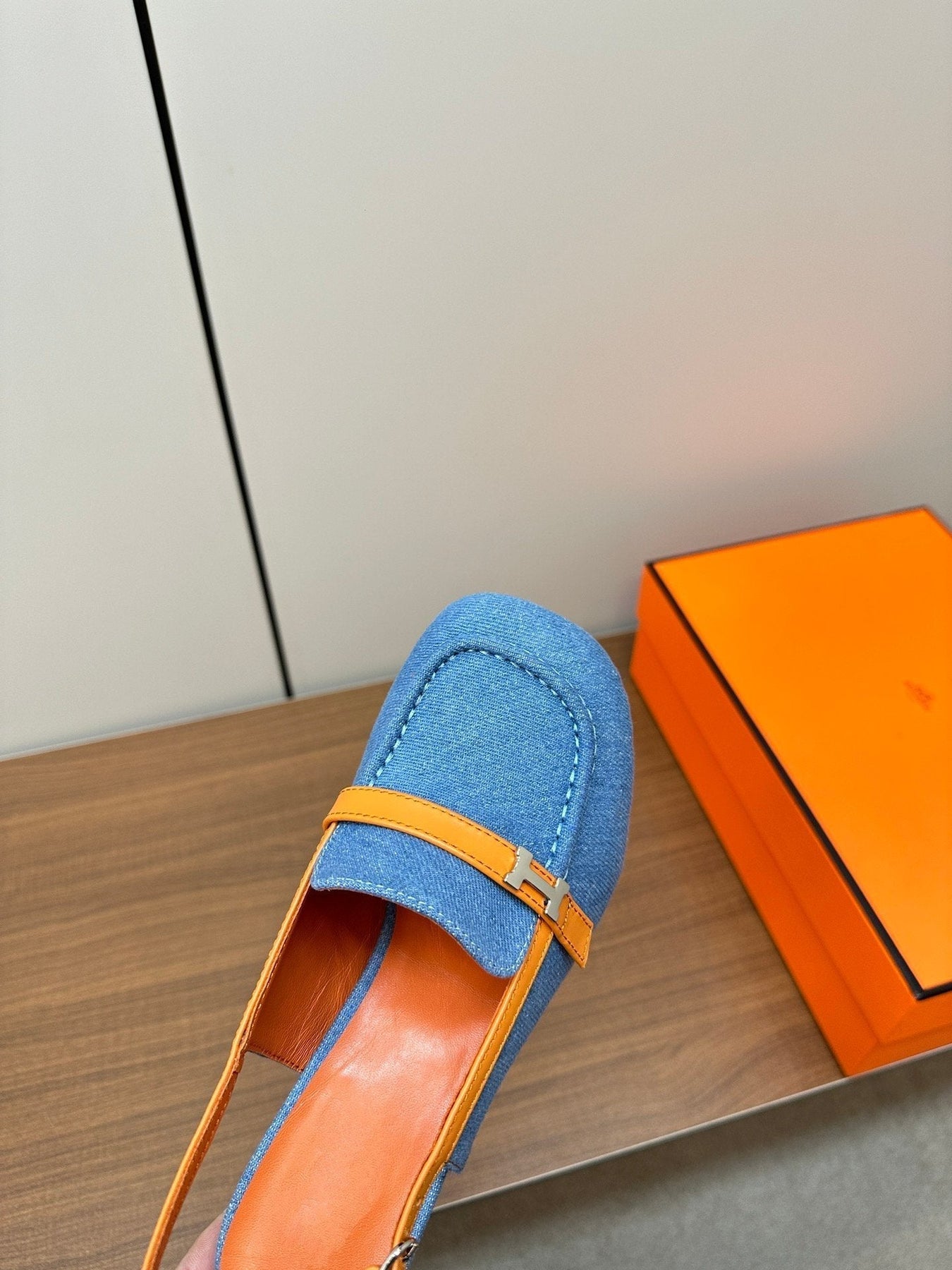 Infinie 50 pump azure blue