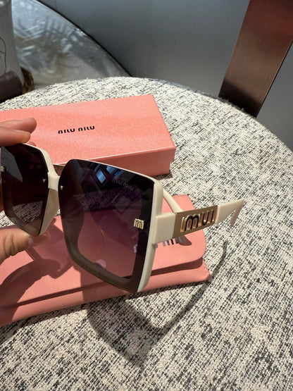 LOGO SQUARE SUNGLASSES 512015 IN WHITE ACETATE