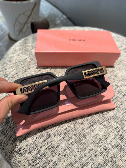 LOGO SQUARE SUNGLASSES 512016 IN BLACK ACETATE