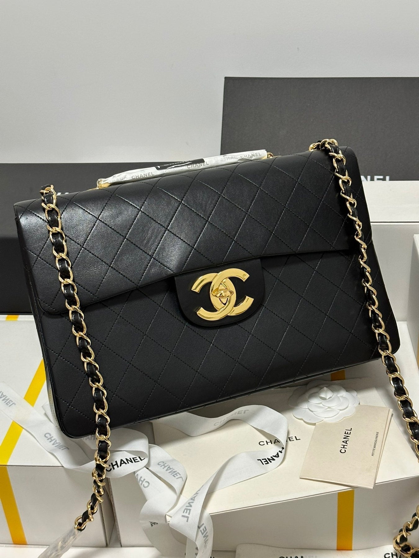 CC MAXI FLAP BAG 34 IN BLACK CALFSKIN
