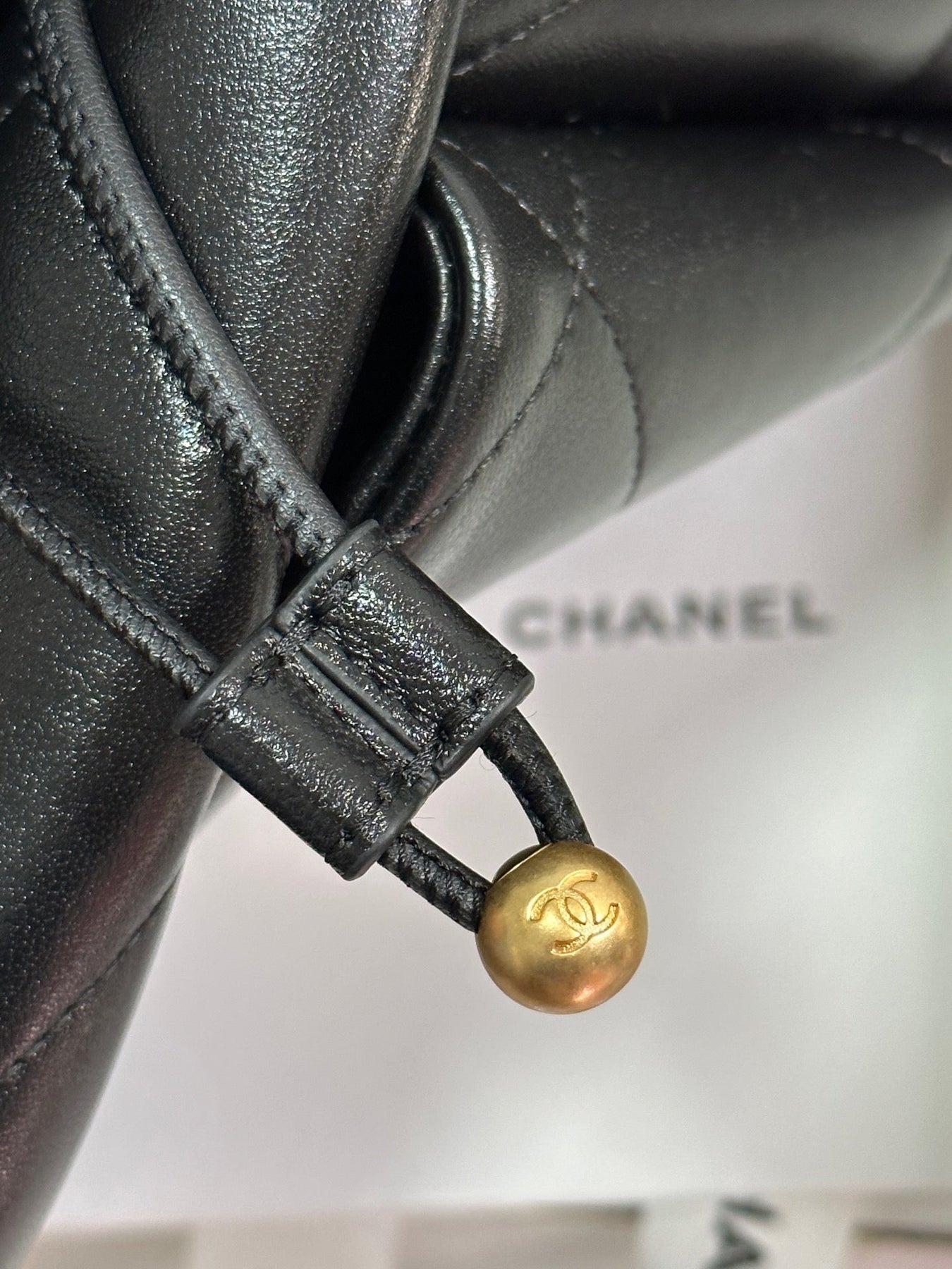 MAXI SHOPPING BAG 36 IN BLACK LAMBSKIN GOLD METALLIC