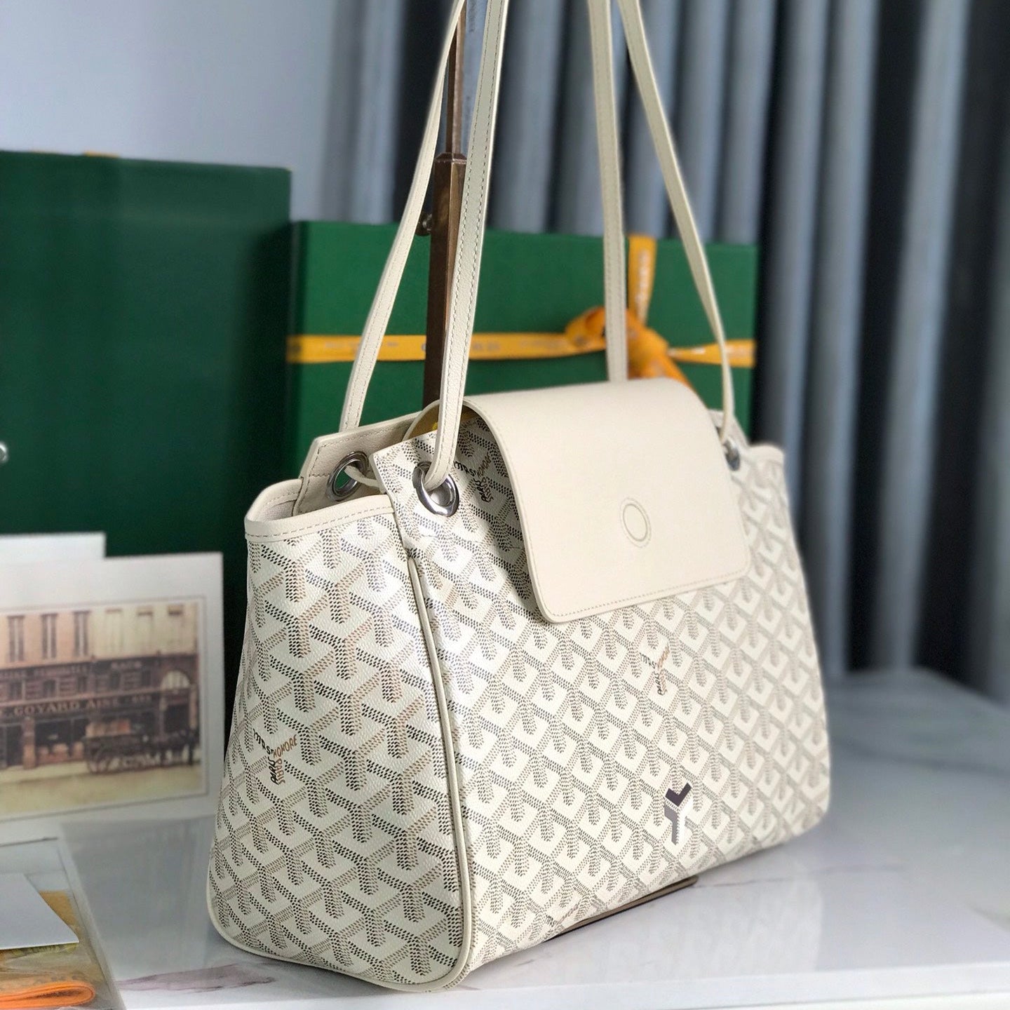 ROUETTE SOUPLE BAG 30 IN WHITE GOYARDINE CANVAS AND CALFSKIN