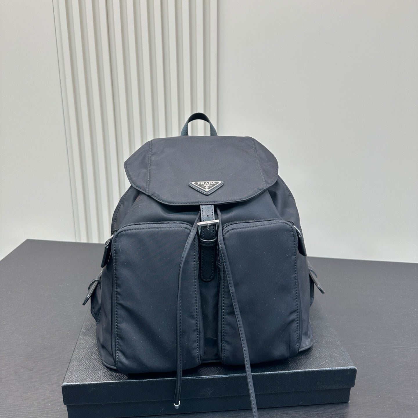 DOUBLE FRONT ZIP POCKET BACKPACK 31 IN BLACK RE-NYLON