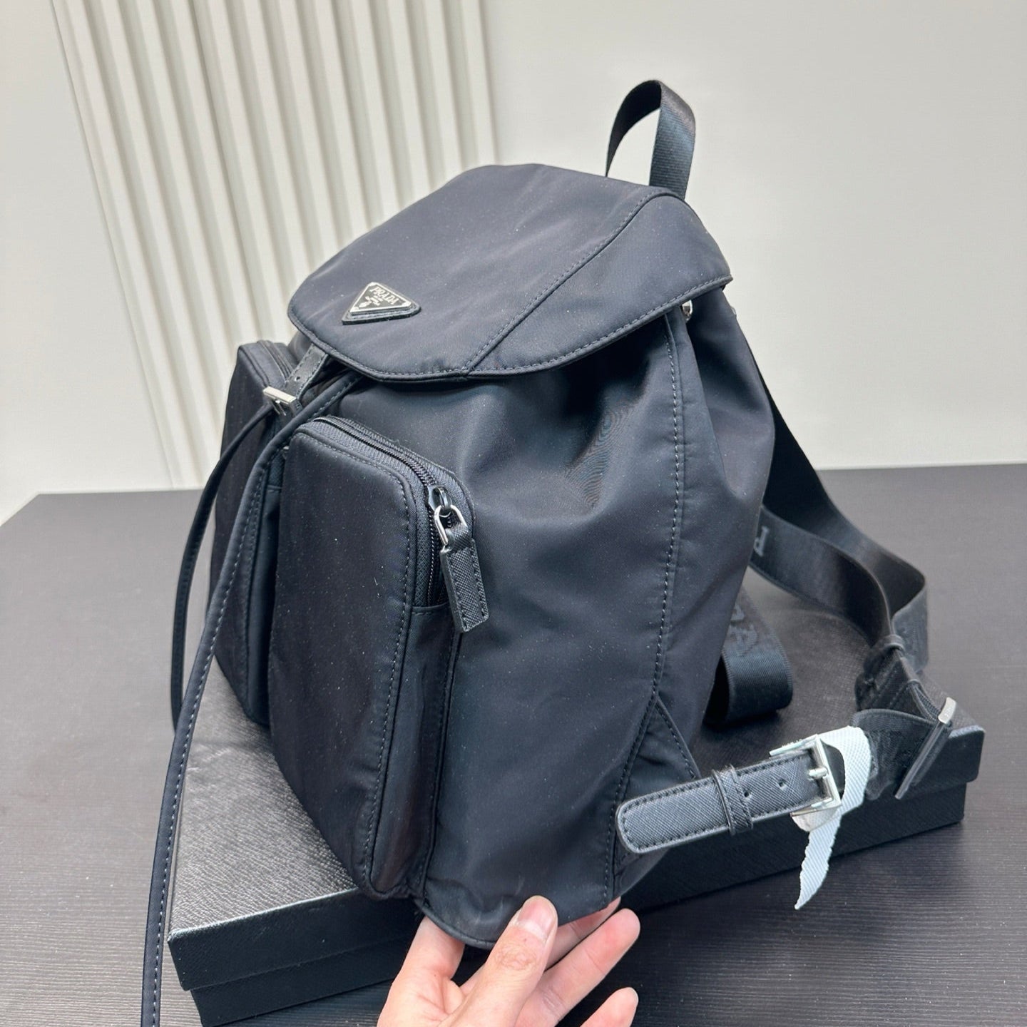 DOUBLE FRONT ZIP POCKET BACKPACK 31 IN BLACK RE-NYLON