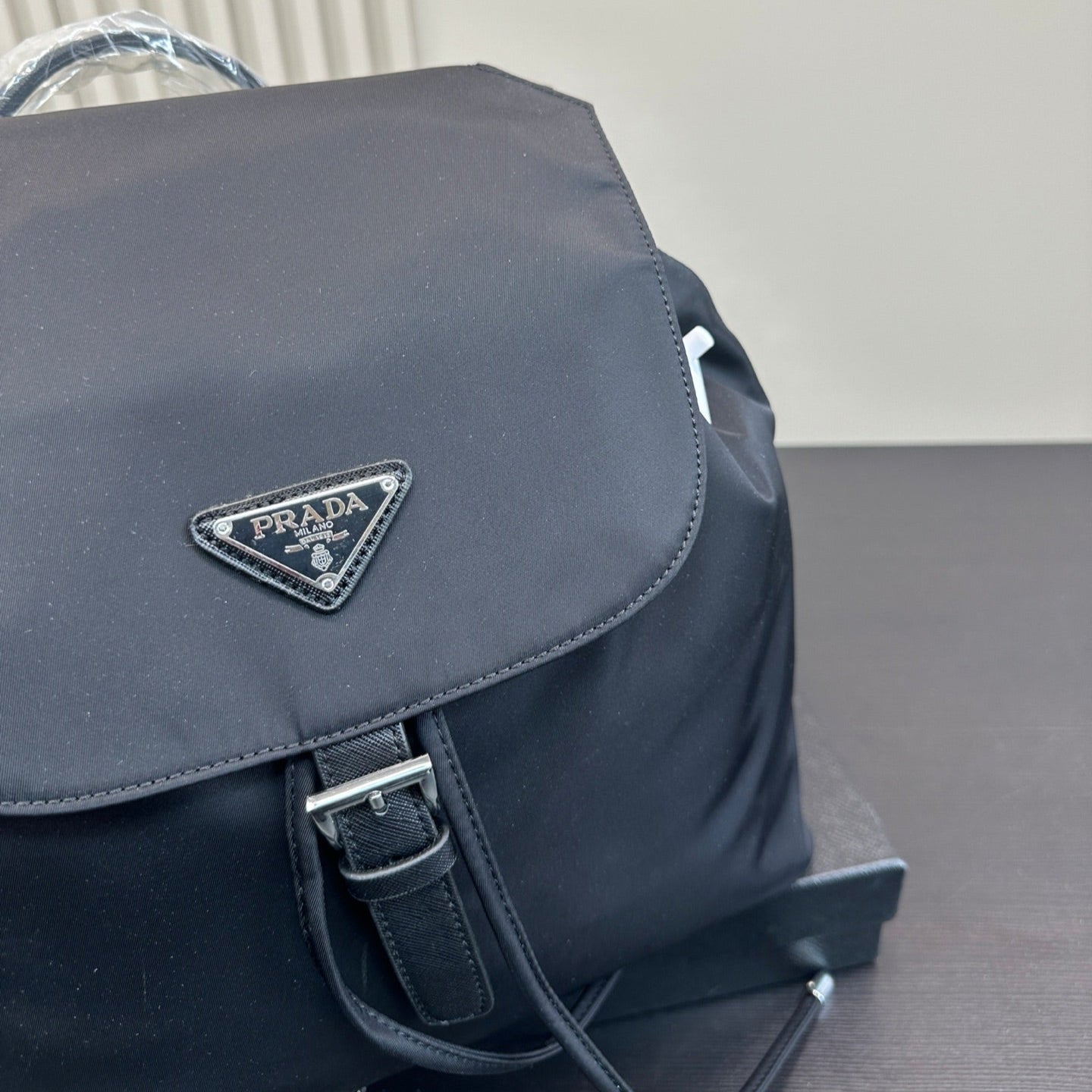 CLASP BACKPACK 31 IN BLACK RE-NYLON SILVER HARDWARE