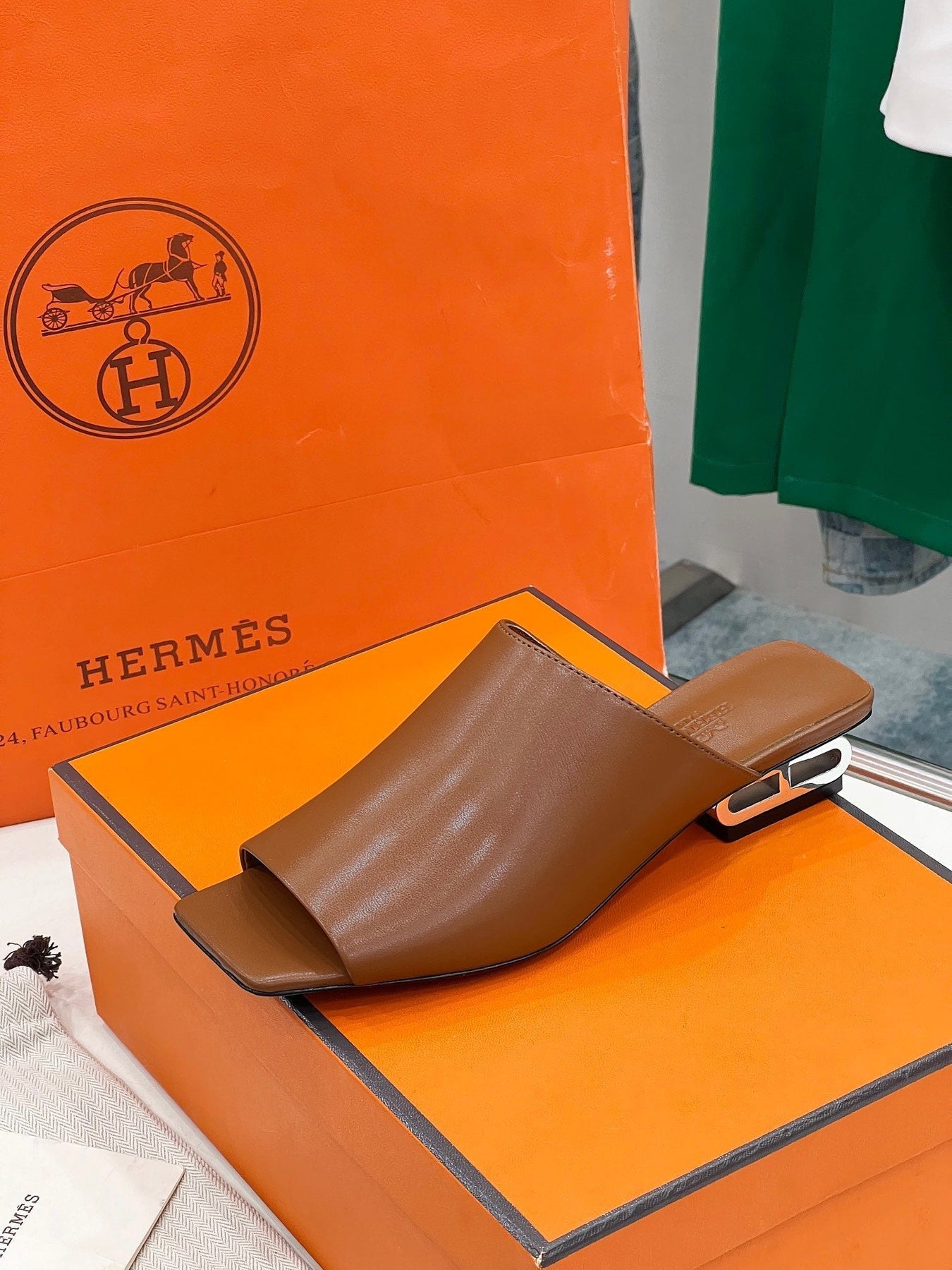 IDOLE SANDAL IN BRONZE BROWN CALFSKIN