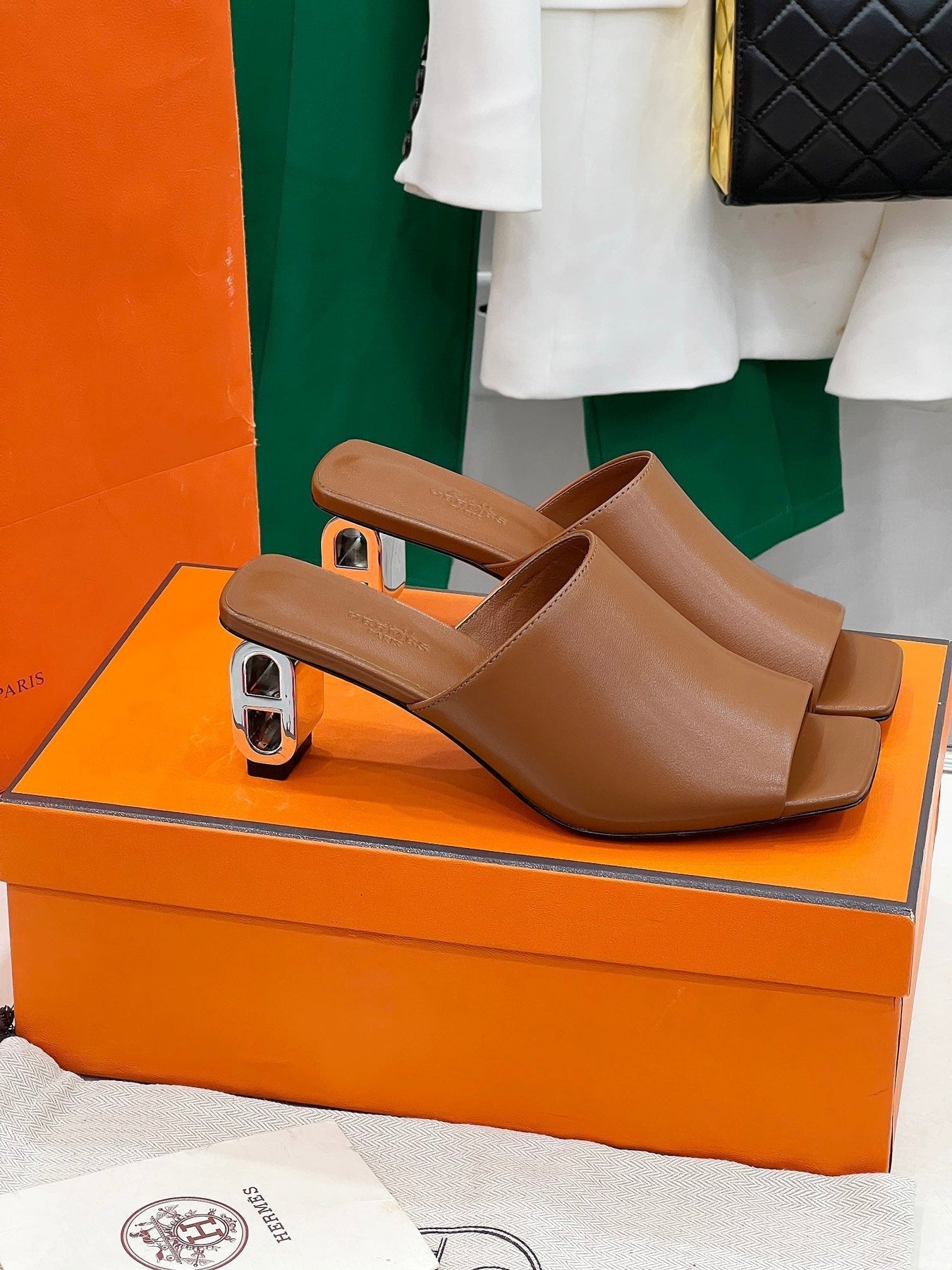 ICONIQUE 60 SANDAL IN BRONZE BROWN CALFSKIN