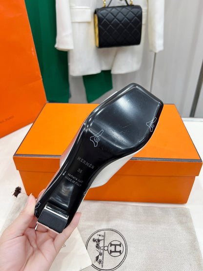 ICONIQUE 60 SANDAL IN SILVER CALFSKIN