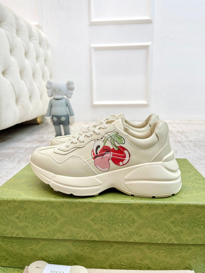 GG RHYTON TRAINER WHITE LAMBSKIN WITH HEART MOTIF