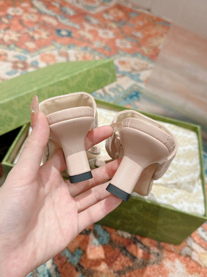 HIGH THONG MULE 55MM IN BEIGE CREAM CALFSKIN WITH GOLD HARDWARE