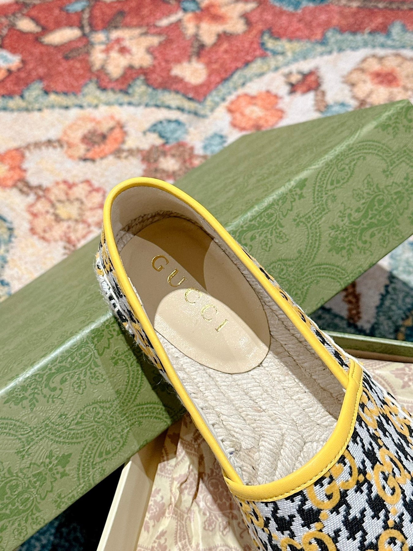 GG ESPADRILLE LOAFER LEMON AND BLACK CANVAS