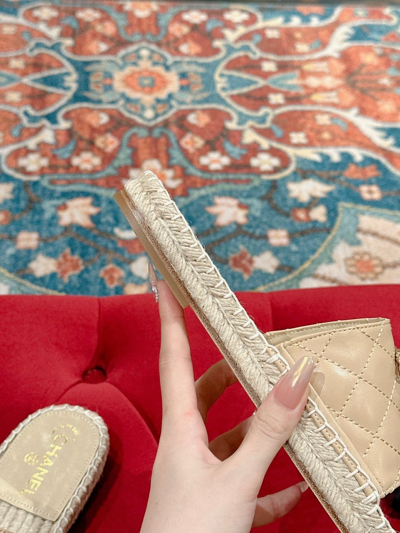 FLAT SLIPPERS IN BEIGE CREAM LAMBSKIN AND WOVEN WITH LOGO