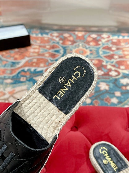 FLAT SLIPPERS IN BLACK LAMBSKIN MIX BEIGE WOVEN