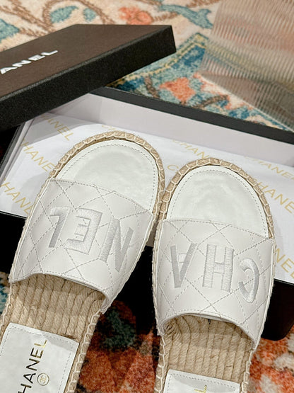 FLAT SLIPPERS IN WHITE LAMBSKIN MIX BEIGE WOVEN