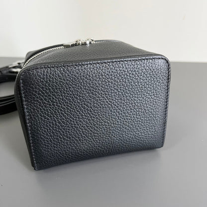EXTRA POCKET L12 IN BLACK CALFSKIN WITH SILVER HARDWARE