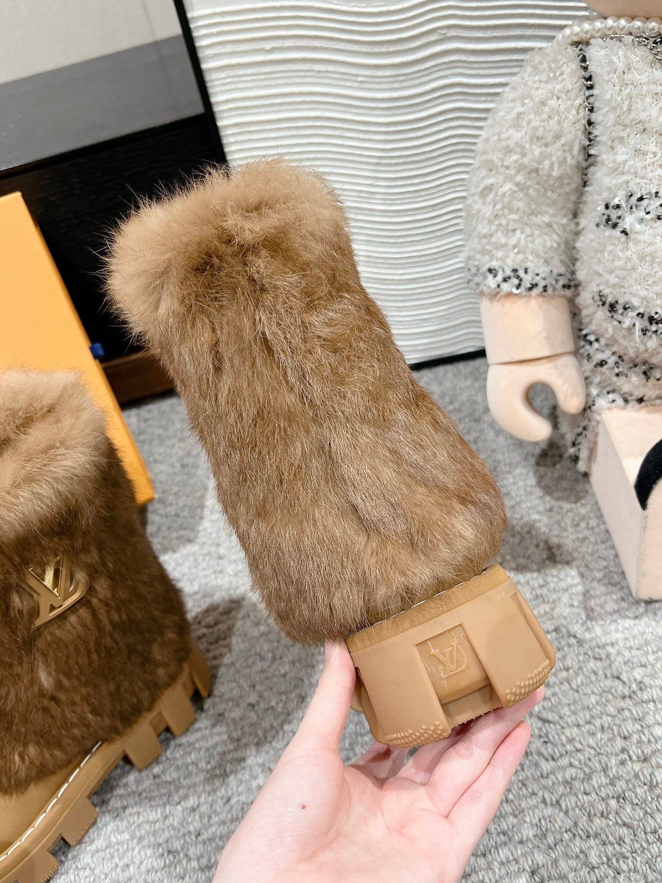 ANKLE BOOTS IN PEANUT BROWN CALFSKIN WITH MINK FUR