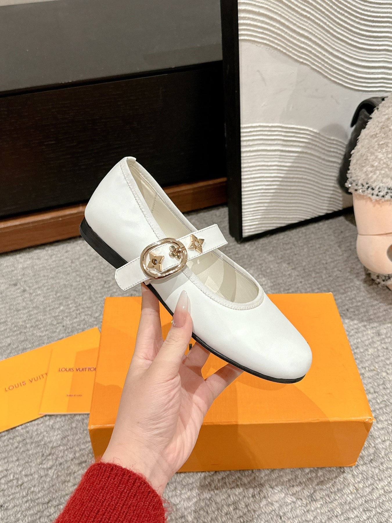 MARY JANE SHOES IN WHITE SHEEPSKIN