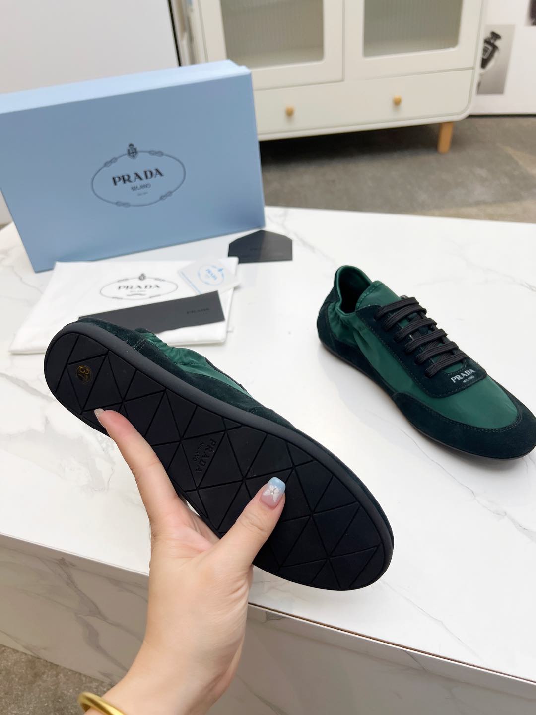 COLLAPSE SNEAKERS IN BLACK SUEDE AND FOREST GREEN NYLON