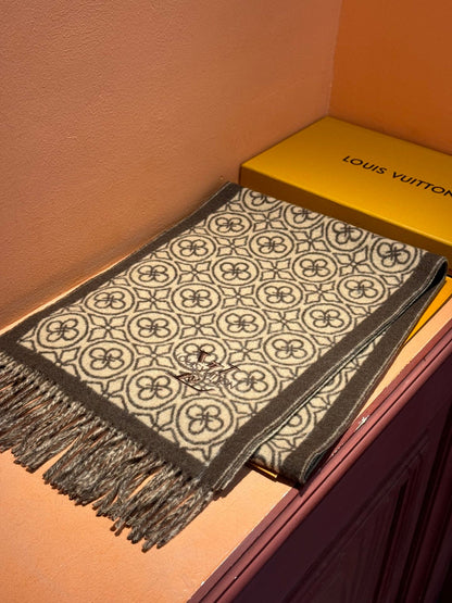 FLOWER MONOGRAM SCARF 180 CM IN MEDIUM BROWN CASHMERE 388306