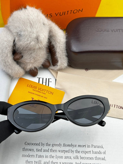 CAT EYE SUNGLASSES L35801 IN BLACK ACETATE