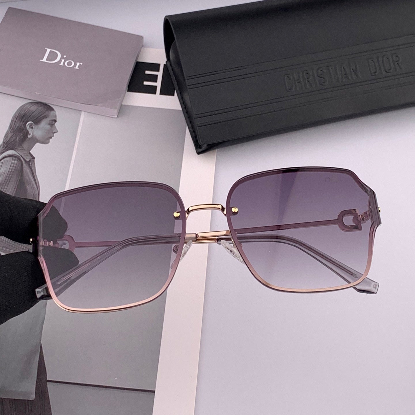 MONTAIGNE SUNGLASS CD95810 IN METAL