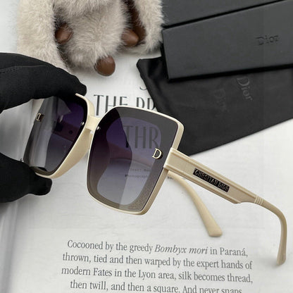 MONTAIGNE SUNGLASS CD1615 IN ACETATE