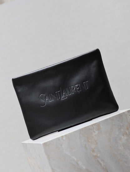 POUCH 30 IN BLACK CALFSKIN WITH EMBOSSED LOGO
